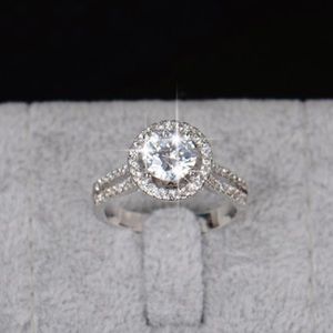 ⬇️ PRICE DROP The Ultimate Engagement Ring